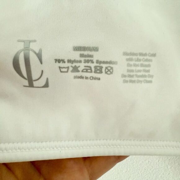 Keyhole/ LC Apparel Strappy Light Support Sports Bra in White Size M - Picture 4 of 5